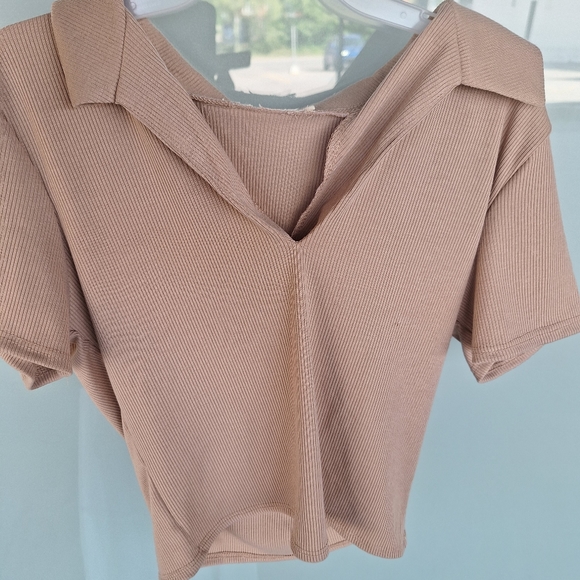 Crop tops - Picture 10 of 16